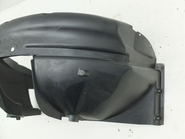 Inner Wheel Arch Right Front Dokker Lodgy 638402753R Dacia 0km