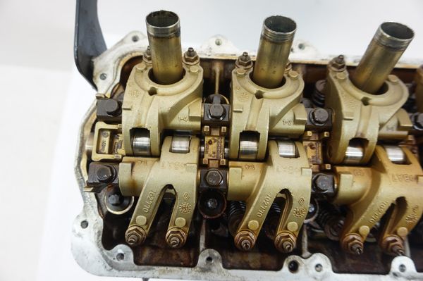 Cylinder Head  7711497415 8200797330 D4F 1,2 16v Dacia Logan Sandero Renault  Clio 3 Modus 1041