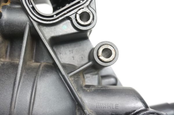 Oil Filter Housing  152085948R 1,6 dci Renault 152081926R	