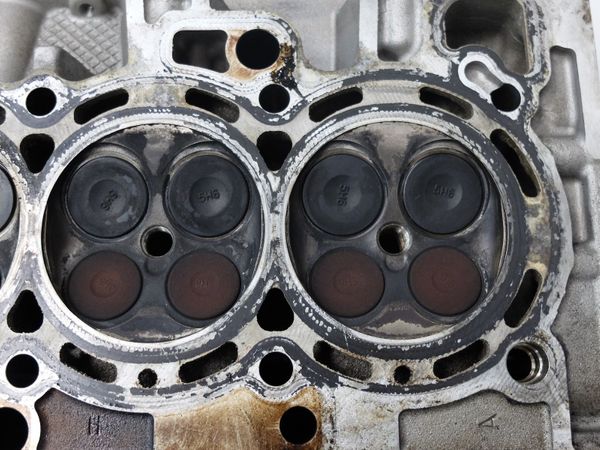Cylinder Head  110413799R 1,4 TCe Megane III 3 Scenic III 3 