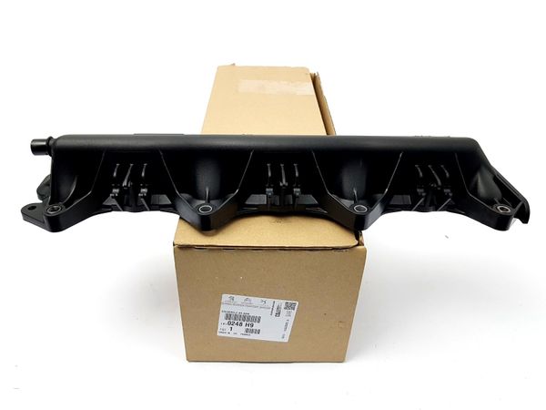 Valve Cover  New Original Citroen Peugeot Renault 3.0 V6 0248H9 9633287480