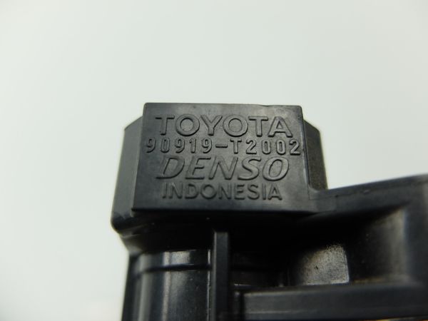 Ignition Coil  90919-T2002 5970C1 Denso PSA Toyota Subaru