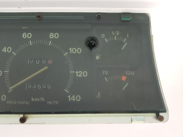 Speedometer/Instrument Cluster Fiat 126p 7555488 M677R Pafal