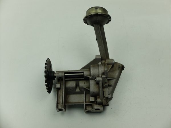 Oil Pump  1,4 1,6 7700600574 Renault Dacia