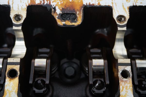 Cylinder Head 7711135172 F4R770 2.0 16V Renault Megane 2 Scenic 2 145000km