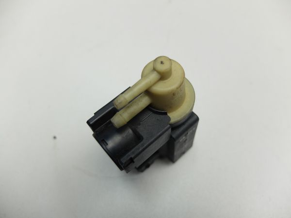 Solenoid  1,9 DCI 8200486264 Renault Laguna II