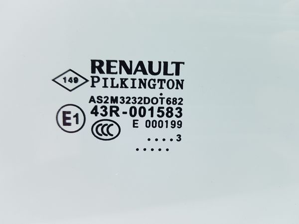 Door Window Right Rear Renault Captur 823003033R AS2 2003r