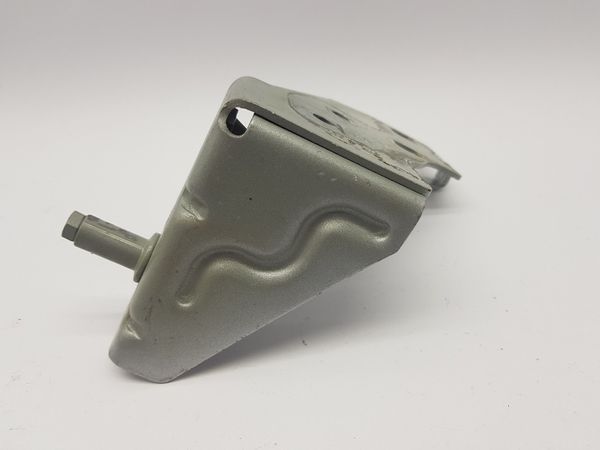 Attachment, Bracket Right Front Clio 4 Captur 641803356R Renault TED69