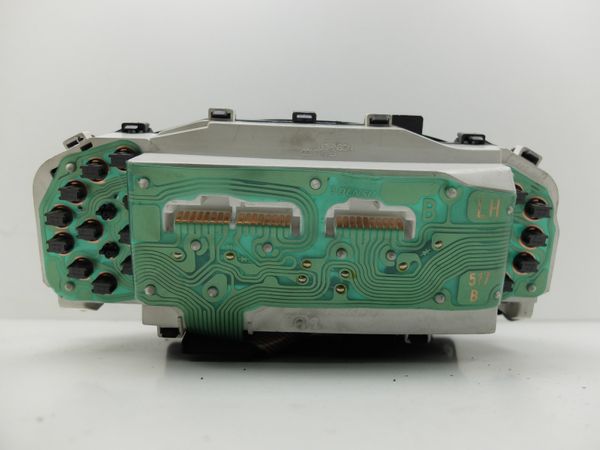 Speedometer/Instrument Cluster  Toyota Yaris 83800-0D390 21671349-4