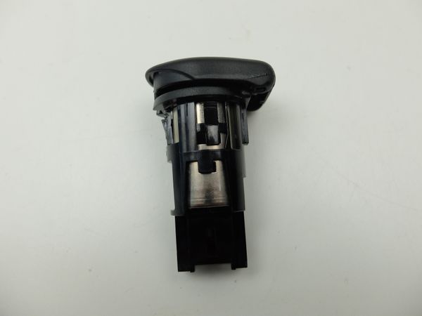 Cigarette Lighter  Renault Dacia 8201375535 Kangoo 2 0km