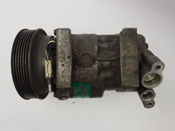 Air Con Compressor/Pump Renault 7700273801 SD6V12 1416G Sanden 7172