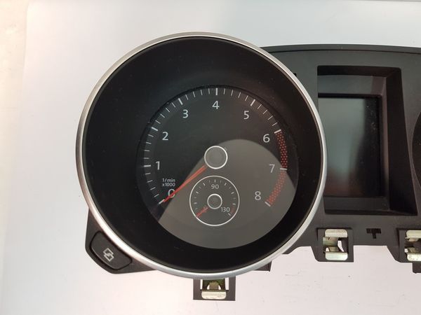 Speedometer/Instrument Cluster  VW Golf MK6 5K0920871