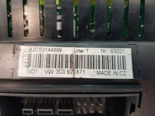 Speedometer/Instrument Cluster  VW Passat B6 3C0920871 A2C53144889
