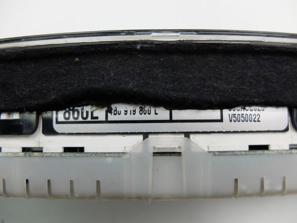 Speedometer/Instrument Cluster  Audi A6 C5 4B0919860L 8L0919272A