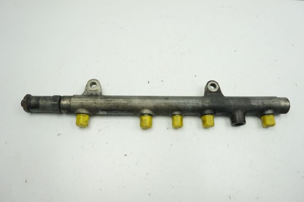 Injection Rail  8200347176 0445214024 1,9 D Renault Opel Volvo