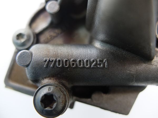 Oil Pump Renault 7700600252 7700600251 1.9 D