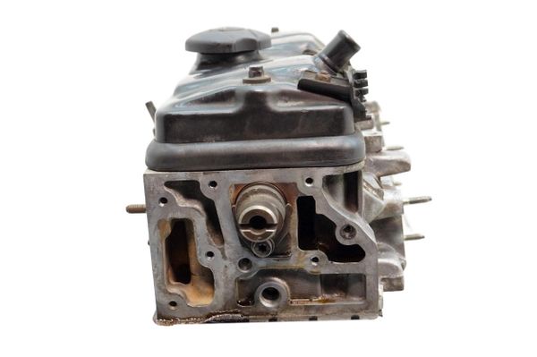 Cylinder Head  9611196210 1,6 8v NFZ 10FX0X 306 Peugeot Xsara Citroen