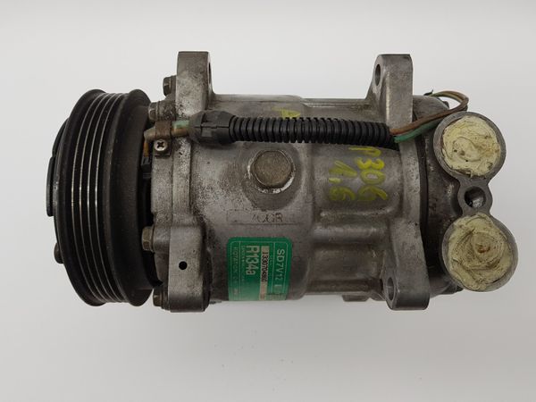 Air Con Compressor/Pump Citroen Peugeot SD7V12 1500F 6453N1 Sanden