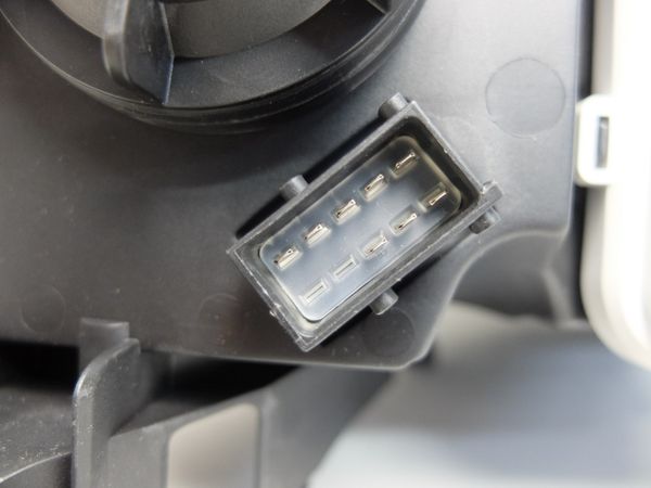 Headlamp Left New Original 13237263 93188581 Opel Corsa C