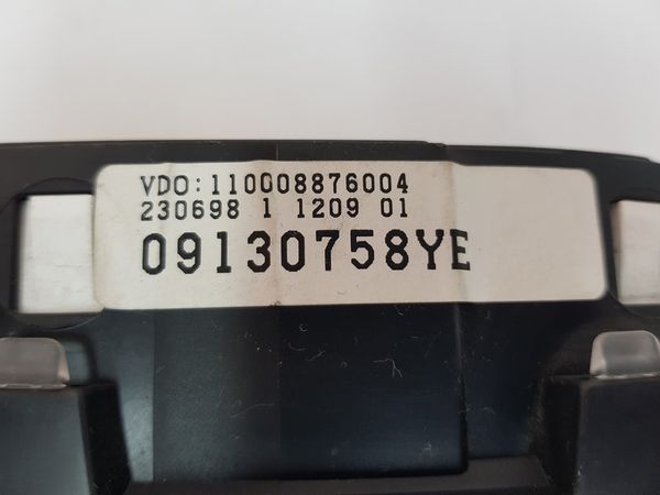Speedometer/Instrument Cluster  Opel Astra G 09130758YE 110008876004 9054