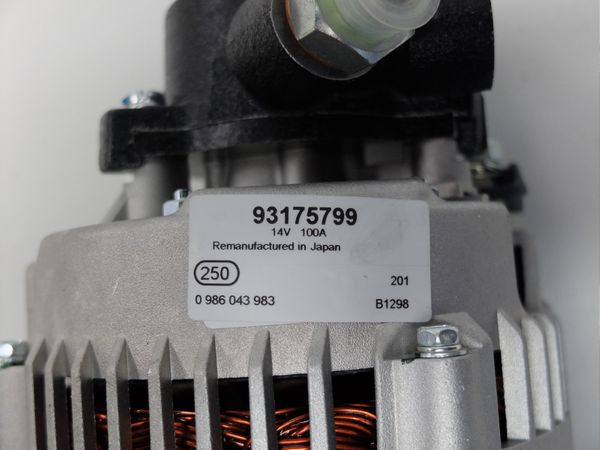 Alternator Opel 93175799 0986043983  1,7 CDTI