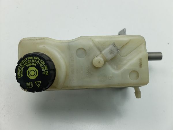 Brake Fluid Tank   Megane II 32067111 7701208842 Renault