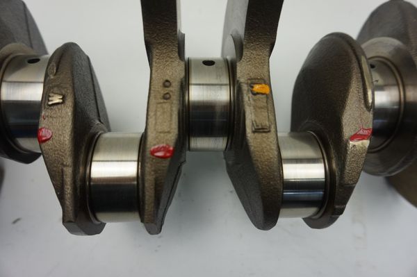 Crankshaft 7700113211 F4P760 1,8 16v Laguna Renault