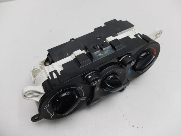 Air Conditioning Panel  Mitsubishi L200 MN123596
