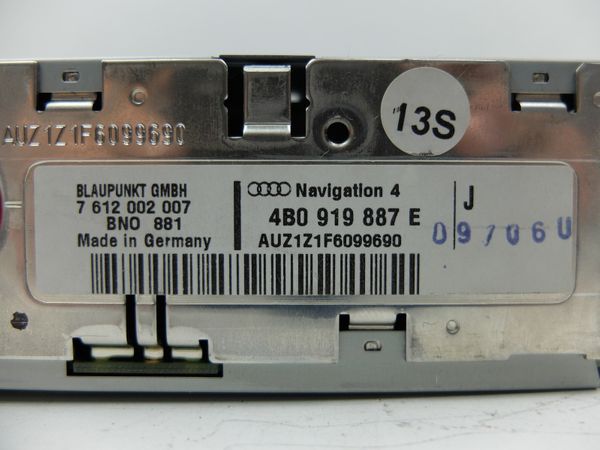 Navigation  Audi 4B0919887E 7612002007 Blaupunkt 1352