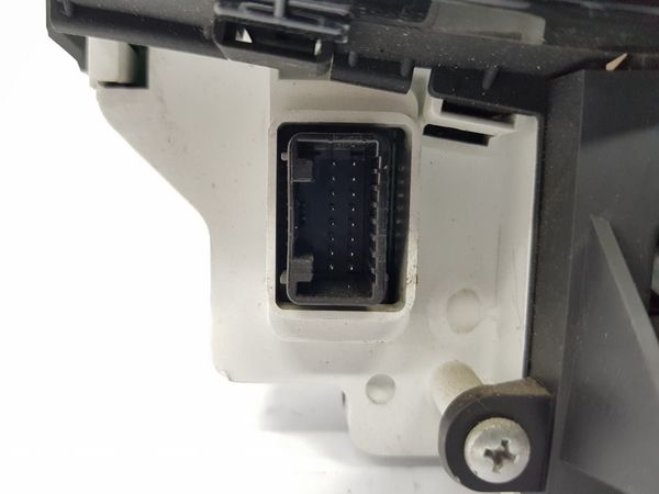 Speedometer/Instrument Cluster  Toyota Yaris 83800-0DJ00 838000DJ00 17581