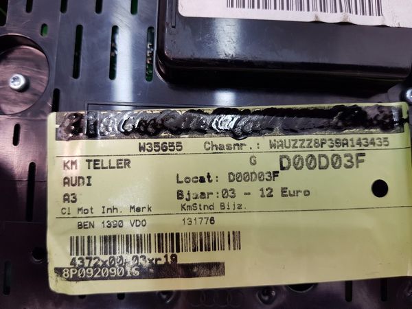 Speedometer/Instrument Cluster  Audi A3 8P 8P0920901S 110080389002