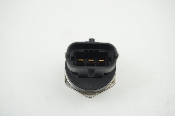 Fuel Pressure Sensor 0281002921 7701068401 Bosch 1.9 DCI Renault Megane 2