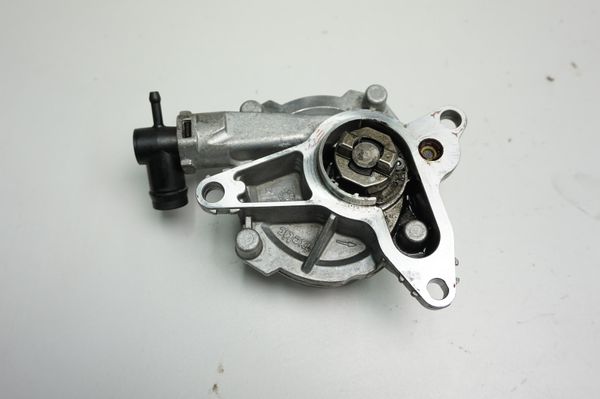 Vacuum Pump  146503760R 1,6 dci RM9 Renault Nissan Trafic 3 III 
