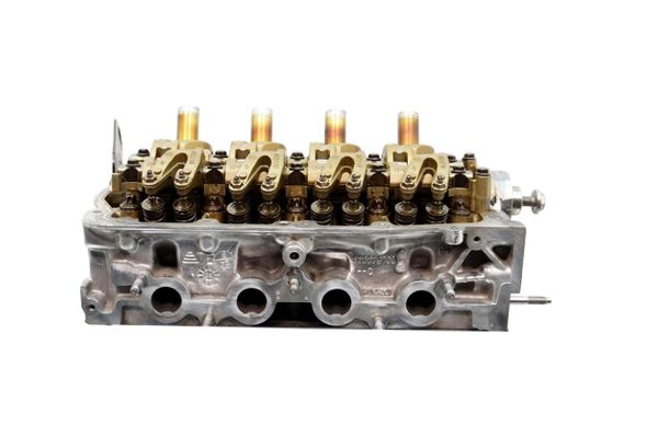 Cylinder Head  7711497415 8200797330 D4F 1,2 16v Dacia Logan Sandero Renault  Clio 3 Modus 1041