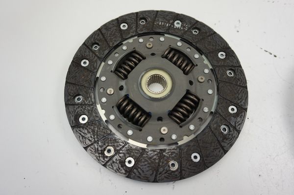 Clutch Kit 123107421R 302058324R Luk Renault Dacia 1.5 dci