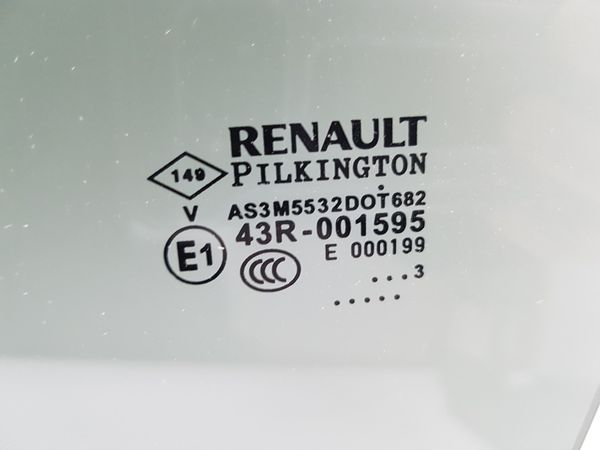 Door Window Left Rear Renault Captur 823017588R AS3 2003r