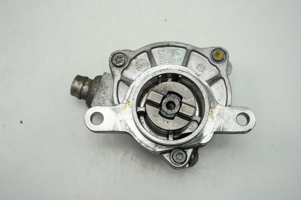 Vacuum Pump  2,2 2,5 DCI  8200640105 Renault Master 2