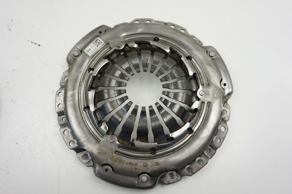Clutch Kit 123107421R 302058324R Luk Renault Dacia 1.5 dci