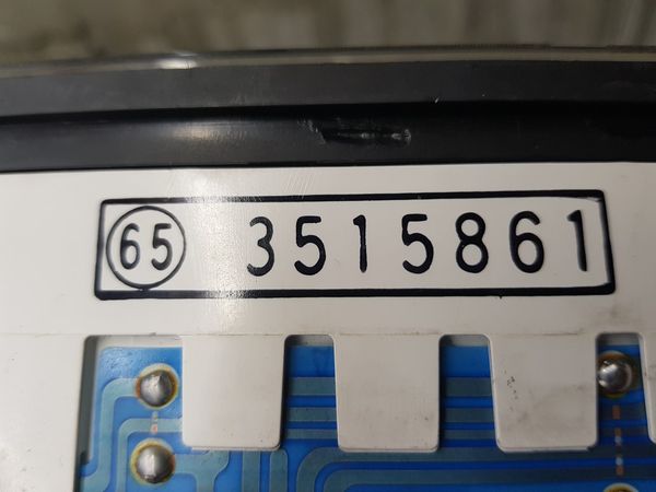 Speedometer/Instrument Cluster  Volvo 740 940 3515861