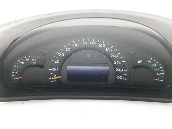 Speedometer/Instrument Cluster Mercedes W203 A2035401347 110080183022 30039