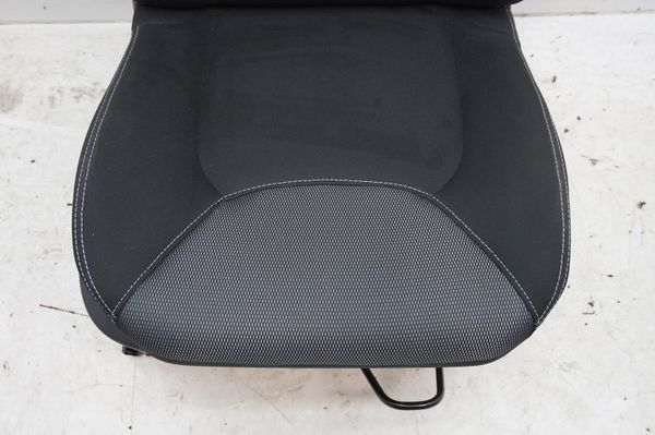 Seat Front Right Renault Clio 4