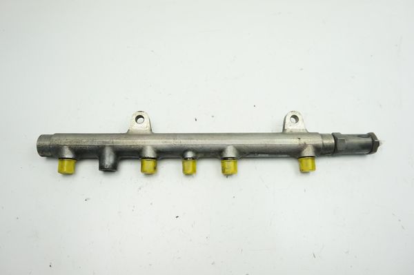 Injection Rail  8200347176 0445214024 1,9 D Renault Opel Volvo