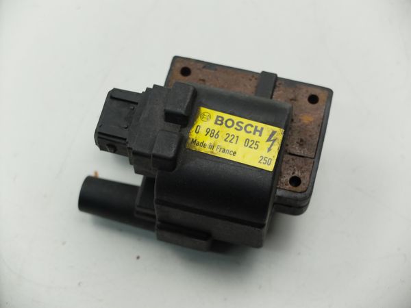 Ignition Coil  0986221025 Bosch Renault