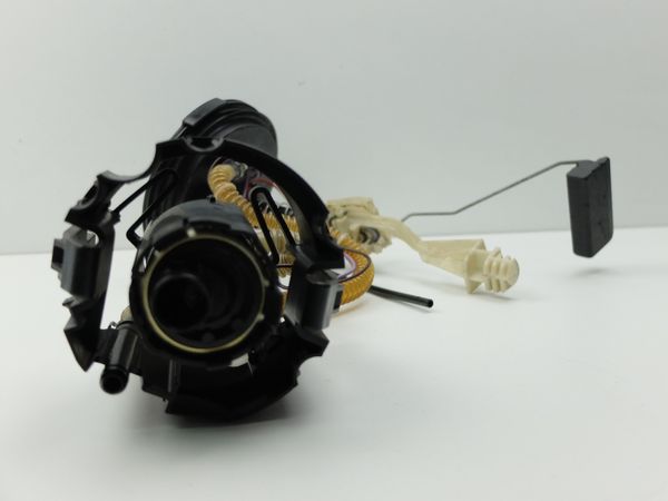 Fuel Pump  BMW 5 E39 1182954 Geber Diesel 1058