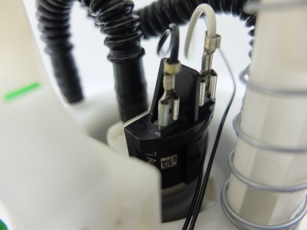 Fuel Pump  8200368239 Twingo 2 Renault Marwal