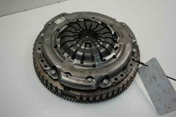 Clutch Kit 123107421R 302058324R Luk Renault Dacia 1.5 dci