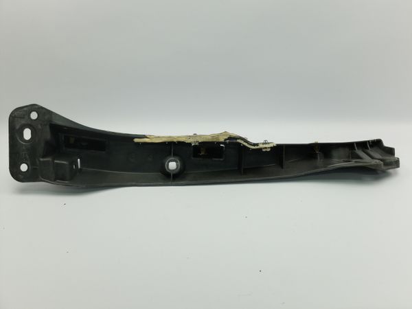 Wing Fixing Right Front Clio 3 631222342R Renault