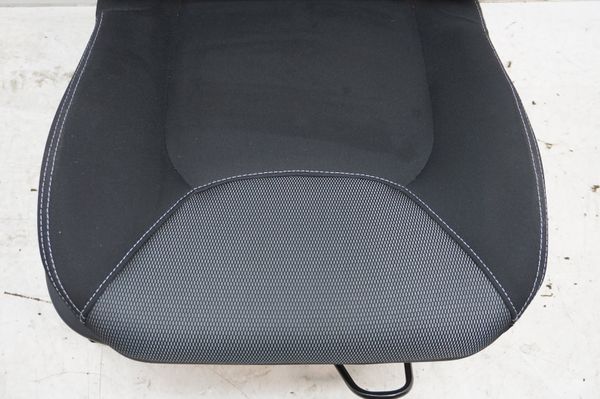 Seat Front Right Renault Clio 4
