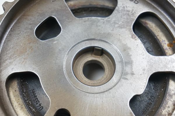 Camshaft Pulley   0805F6 9648545580 1,4 16V Citroen Peugeot