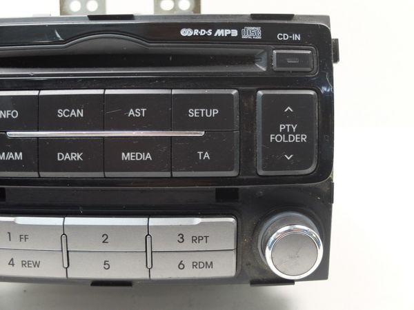 Radio Cd Mp3 Player Hyundai I20 96121-1J250 AM101CNEE 1301